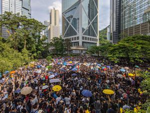 2019년 7월 28일 차터 가든의 시위대