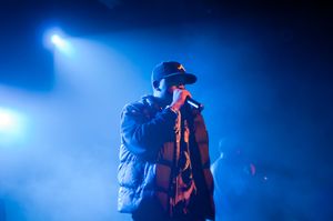 빅 보이는 2010년 11월 스위스 투어에서 공연했다.