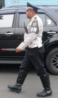 인도네시아 교통 단속원(Dishub)