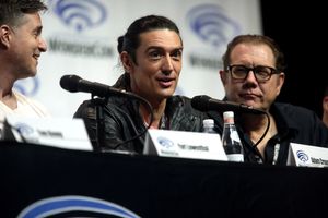 아담 크로스델과 프레드 타타시오레, 유리 로웬탈 (배트맨 닌자 시사회)