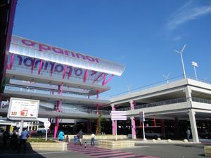 2009년 9월 O'Parinor의 주차 구역