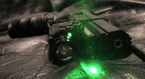 버디리안 X5L (Gen. 2) 라이트/레이저 콤보가 장착된 FN 파이브-세븐 USG 권총