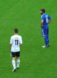 유로 2012 (2012년 6월 22일)에서 미로슬라프 클로제와 함께 있는 마코스