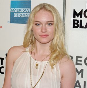 램빈은 2008년 트라이베카 영화제에서 열린 War, Inc. 시사회에 참석했다.