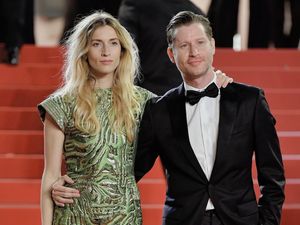 카롤라 인솔레라와 에밀리오 인솔레라 (2018)