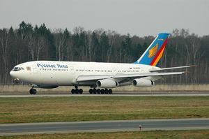 2005년 도모데도보 공항의 러시아 스카이 항공 일리우신 Il-86.