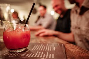 튀빙겐의 한 술집에서 아페롤 사워