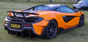 맥라렌 600LT 후면. 티타늄 배기구가 상단에 위치한다.