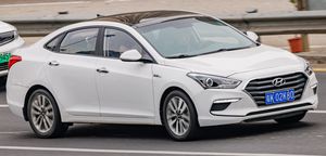 2017년 페이스리프트된 중국 내 현대 미스트라