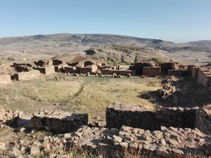 지리 이븐 마나드가 세운 거주지인 '아시르의 궁전 유적