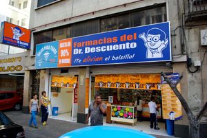 2010년 3월, 멕시코 멕시코 시티에 있는 "닥터 디스카운트"라는 약국 체인 중 하나
