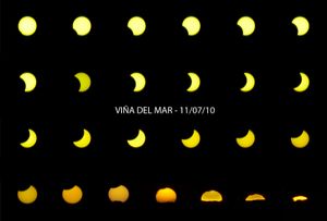 칠레 비냐델마르에서 본 일식의 타임랩스 이미지