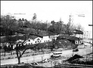 돌마바흐체의 마구간, 1906년 5월