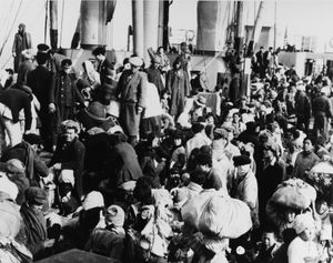 흥남 철수 중 메러디스에 탑승한 난민들