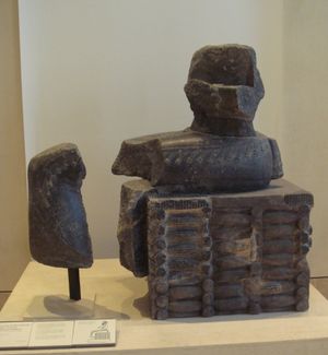 마니시투슈의 왕좌 루브르 박물관