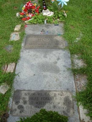 섀넌 훈의 묘지