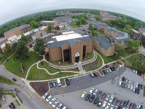 UNA의 웬델 W. 건 대학교 커먼스