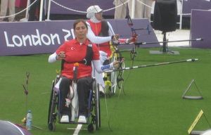 2012년 런던 패럴림픽. 앞쪽은 터키의 기젬 기리스멘, 뒤쪽은 네마티.