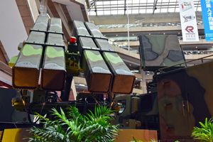 지대공 텐검 2형(TC-2) 모델과 CS/MPQ-90 벌집 눈(CS/MPQ-90 Bee Eye) 레이더