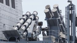 함대함 미사일 4연장 발사관 (이미지는 하푼의 발사관)