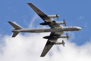 러시아 투폴레프 Tu-95 베어 전략폭격기