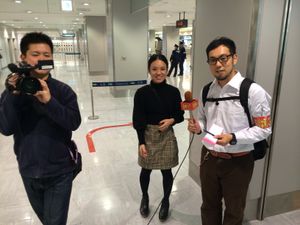 취재하는 프로그램 스태프 (2013년 12월)