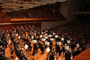 남서독일 방송 교향악단, 수석 지휘자 프랑수아 자비에 로스