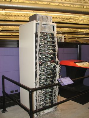 1998년경 구글의 첫 번째 생산 서버 랙