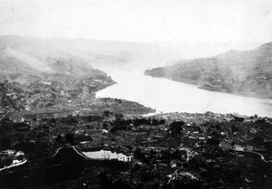 중일 전쟁 전 완현 시가지 (쇼와 17년 12월에 발행된 『아동인화집』에서)