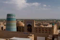 무함마드 아민 칸 마드라사 in 히바.