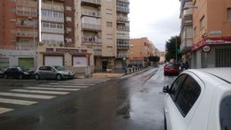 코로나19 유행으로 오가는 사람이 끊긴 알메리아 거리 (2020년 4월 2일)