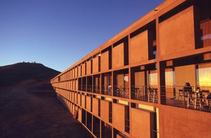 ESO 호텔 서쪽 파사드