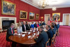 2019년 궁에서 열린 영국-미국 간 원탁회의