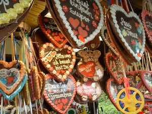 레프쿠헨 하트는 박람회에서 판매된다.