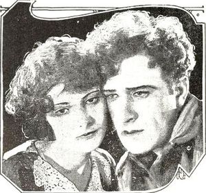 베드퍼드는 Out of the Silent North에서 프랭크 마요와 함께 출연했다.