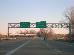 랜싱 남서쪽 I-96과 I-69의 남쪽 분기점