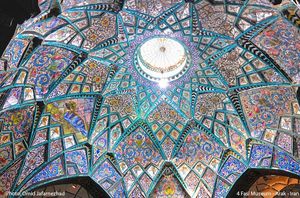 사계절 목욕탕의 천장