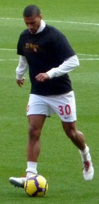 2010년 아스널에서 몸을 풀고 있는 트라오레