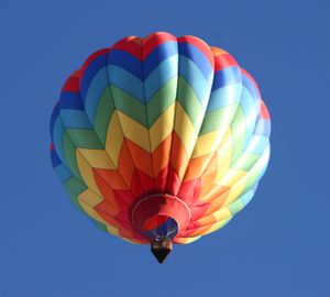 비행 중인 열기구