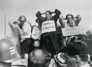 1945년 5월, 덴마크 점령 후 덴마크인들은 게슈타포를 도왔다. 벤들은 게슈타포.