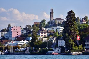 취리히 호수에서 바라본 탈빌