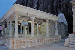 산에 있는 랑가나타 사원 전경