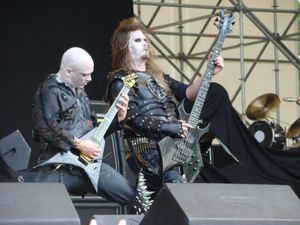 2007년 Gods of Metal Festival에서 공연하는 전 멤버 갈더와 ICS 보텍스