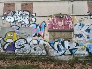 카탈루냐 빅 거리의 낙서에 그려진 랠프 위검