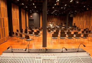 뉴올리언스 재즈 박물관의 라이브 공연장.