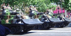 프랑스 육군 (및 영국 육군) 공병들이 다양한 임무에 사용하는 EBG 전투 공병 차량