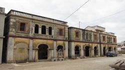 후샤 싼젠러우자