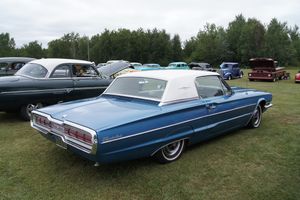 1966년형 포드 선더버드 하드탑, 후면