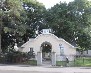 북쪽 게이트하우스