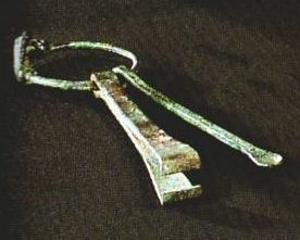 귀이개와 족집게가 있는 고대 유럽 청결 용품 세트(Toilettenbesteck)